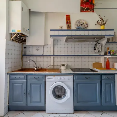 Prázdninový dům Patio Prive Au Coeur De Nimes Clim Arenes A Pied *