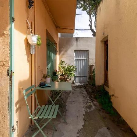 Petite Maison De Avec Cour Privee & Clim Pres Arenes Maisoncarreeconciergerie Hébergement de vacances